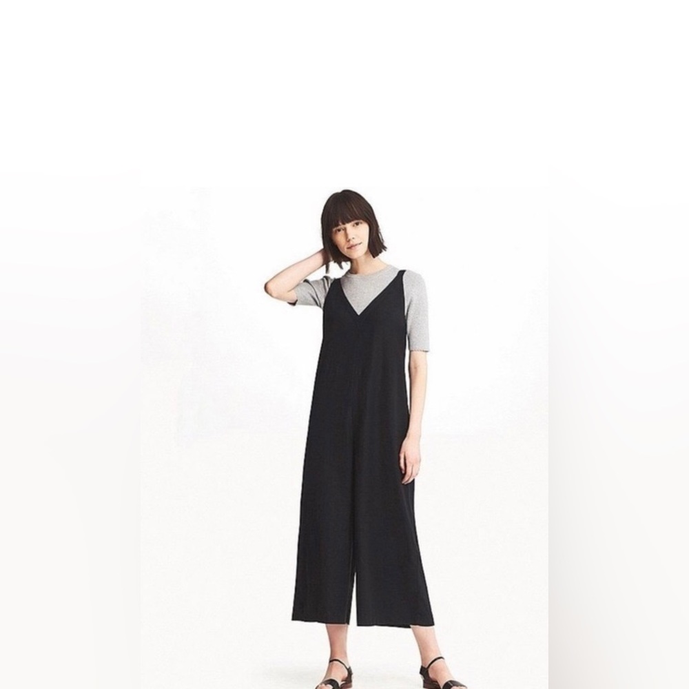 Uniqlo black linen blend jumpsuit